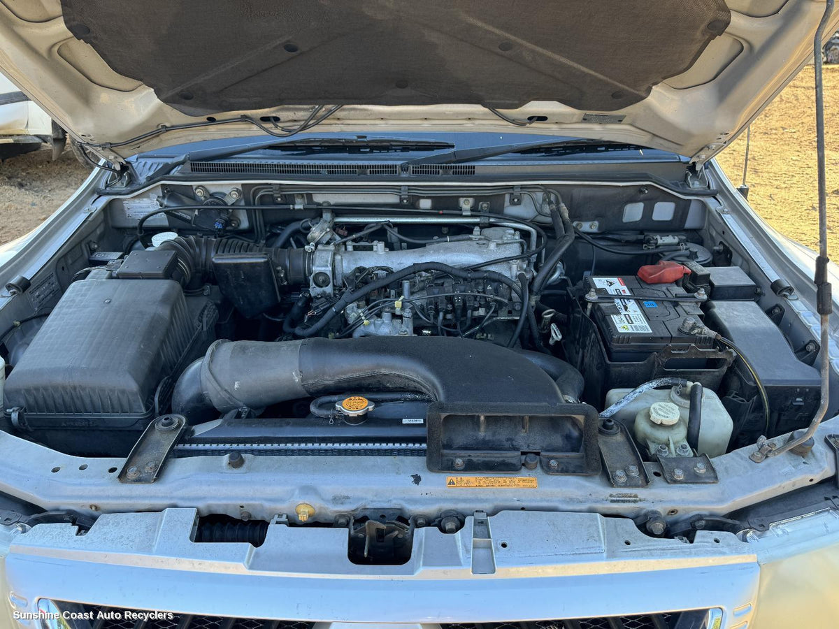 2000-2004 Mitsubishi Pajero Ecu