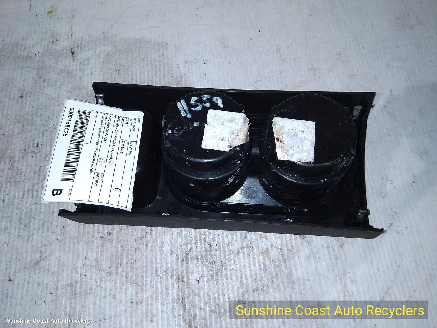 2011 Nissan Navara Console