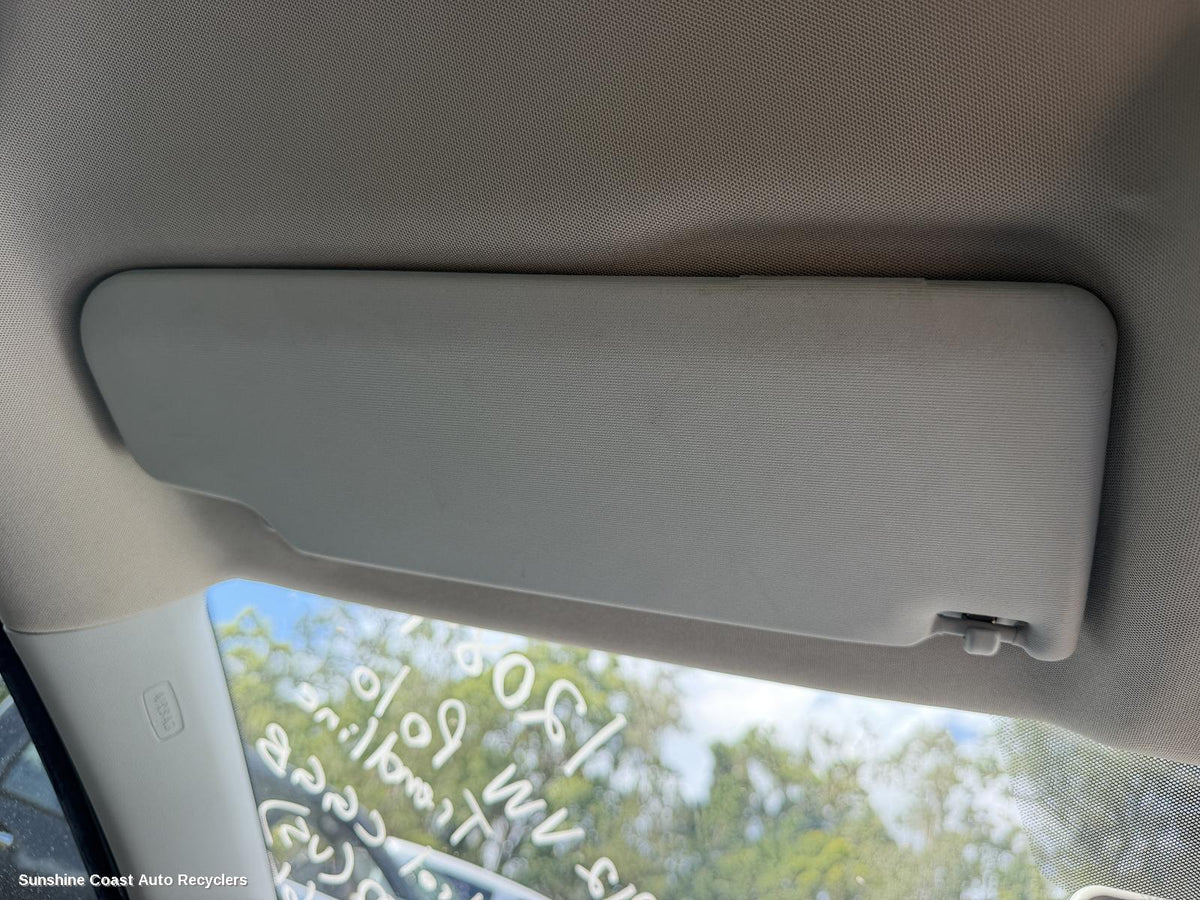 2010-2017 Volkswagen Polo Sunvisor