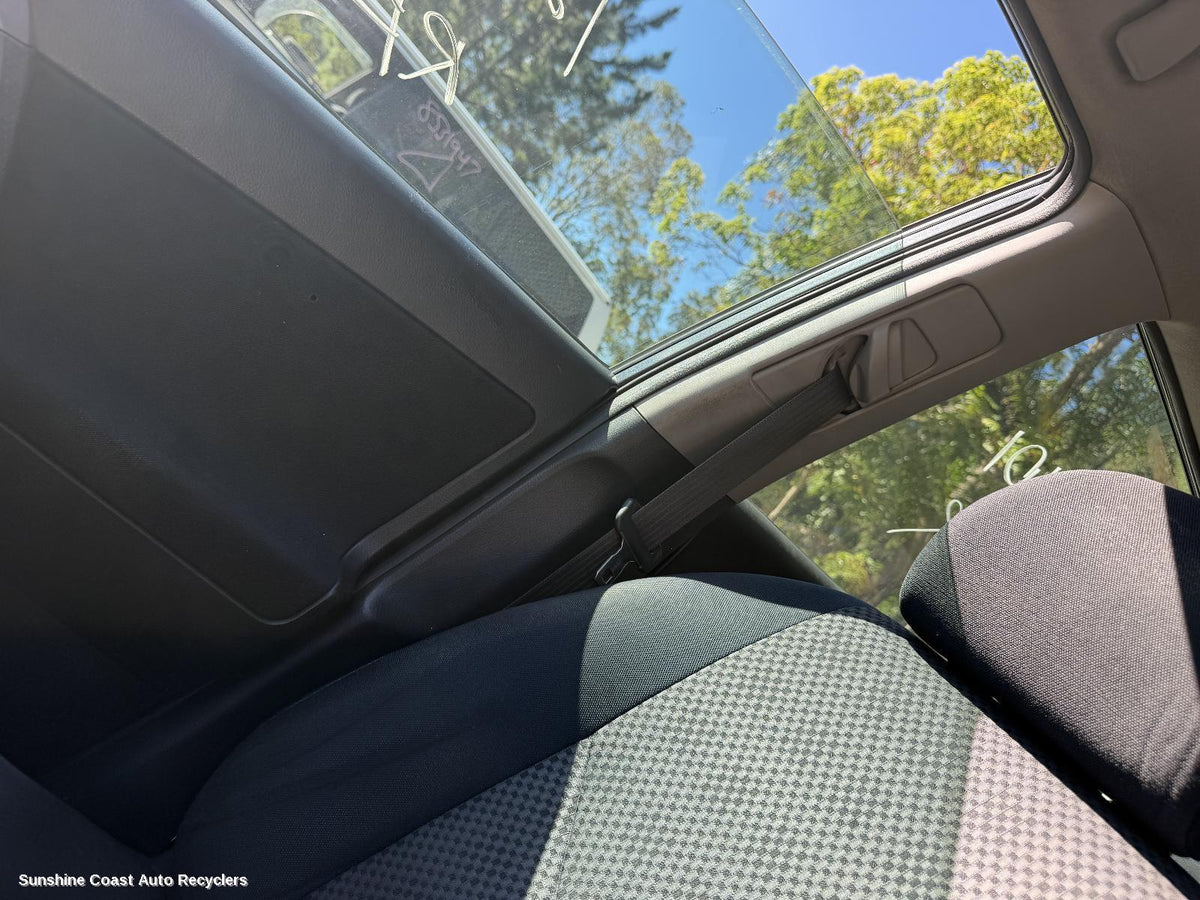 2005-2012 Toyota Rav4 Seatbelt Stalk