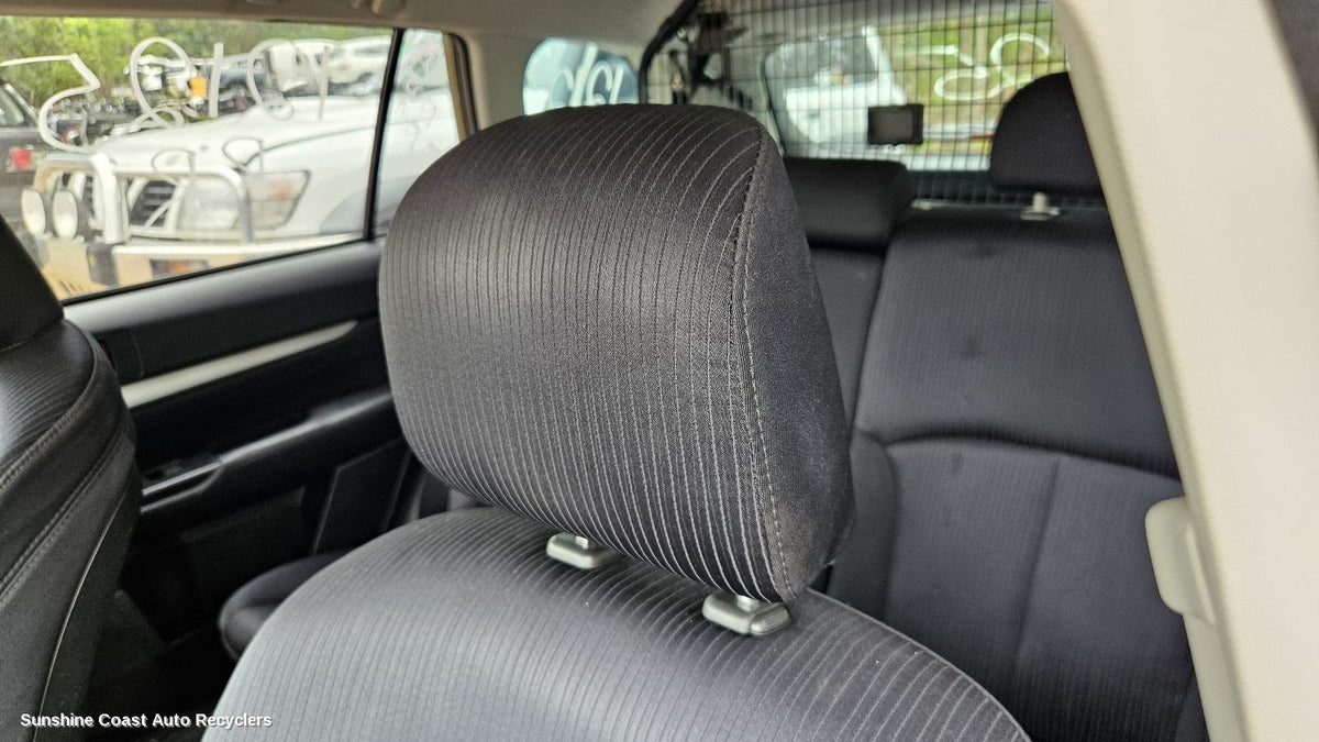2009-2014 Subaru Liberty Headrest