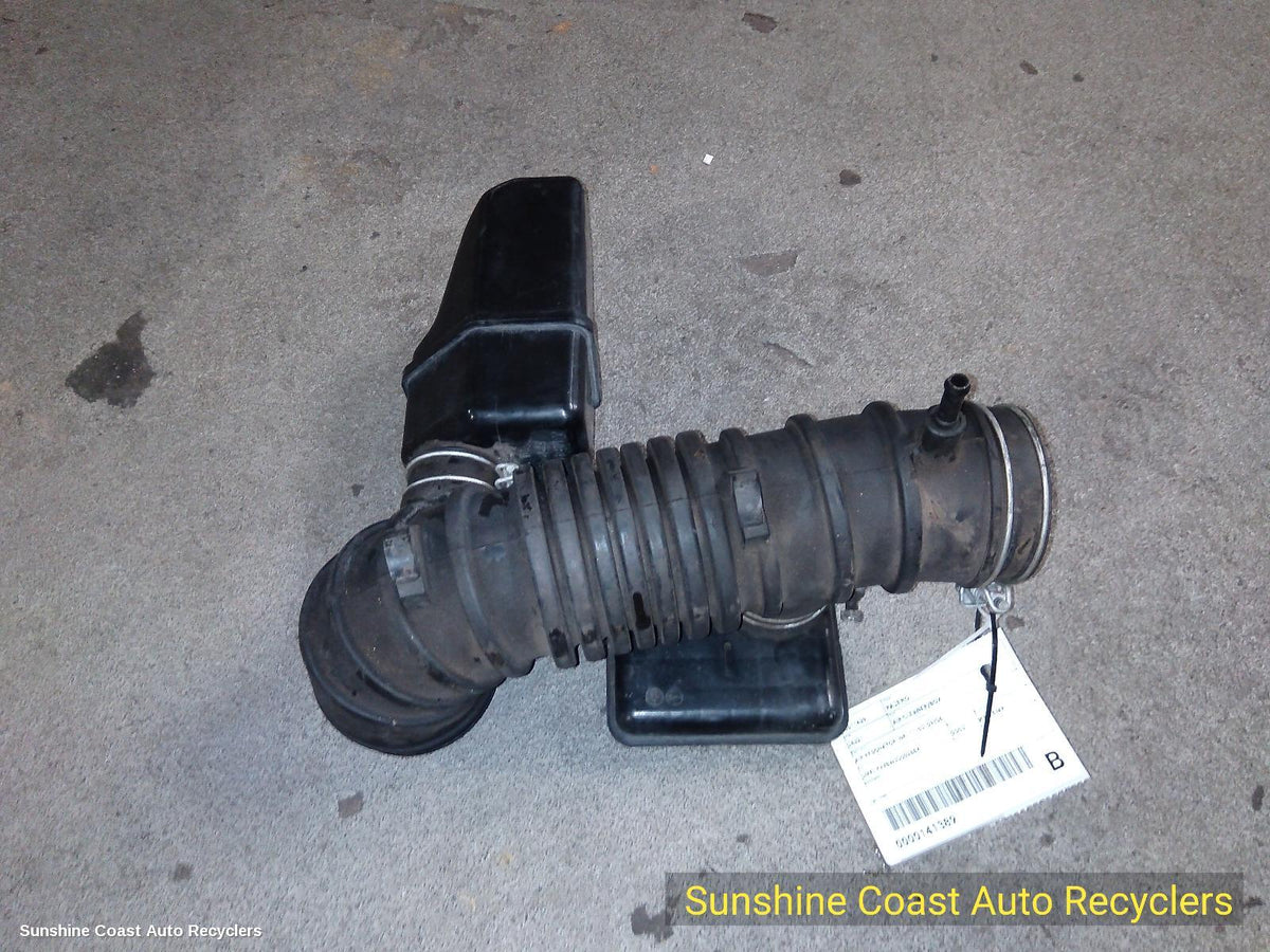 2002-2006 Mitsubishi Pajero Air Cleaner Box