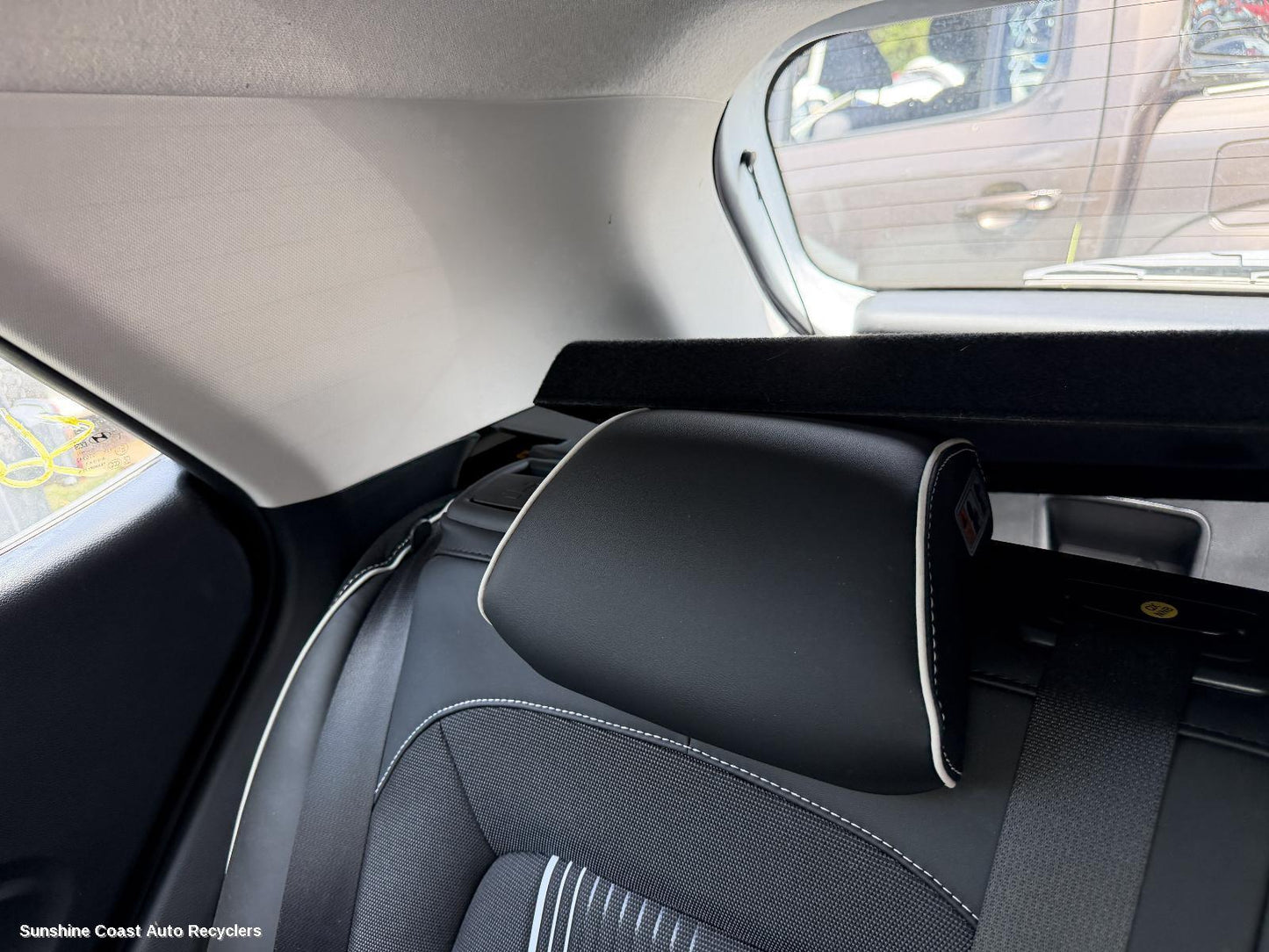 2019-2026 Hyundai Venue Headrest