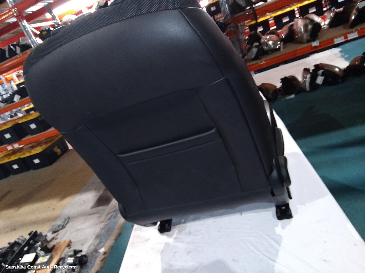 2011-2017 Holden Cruze Front Seat