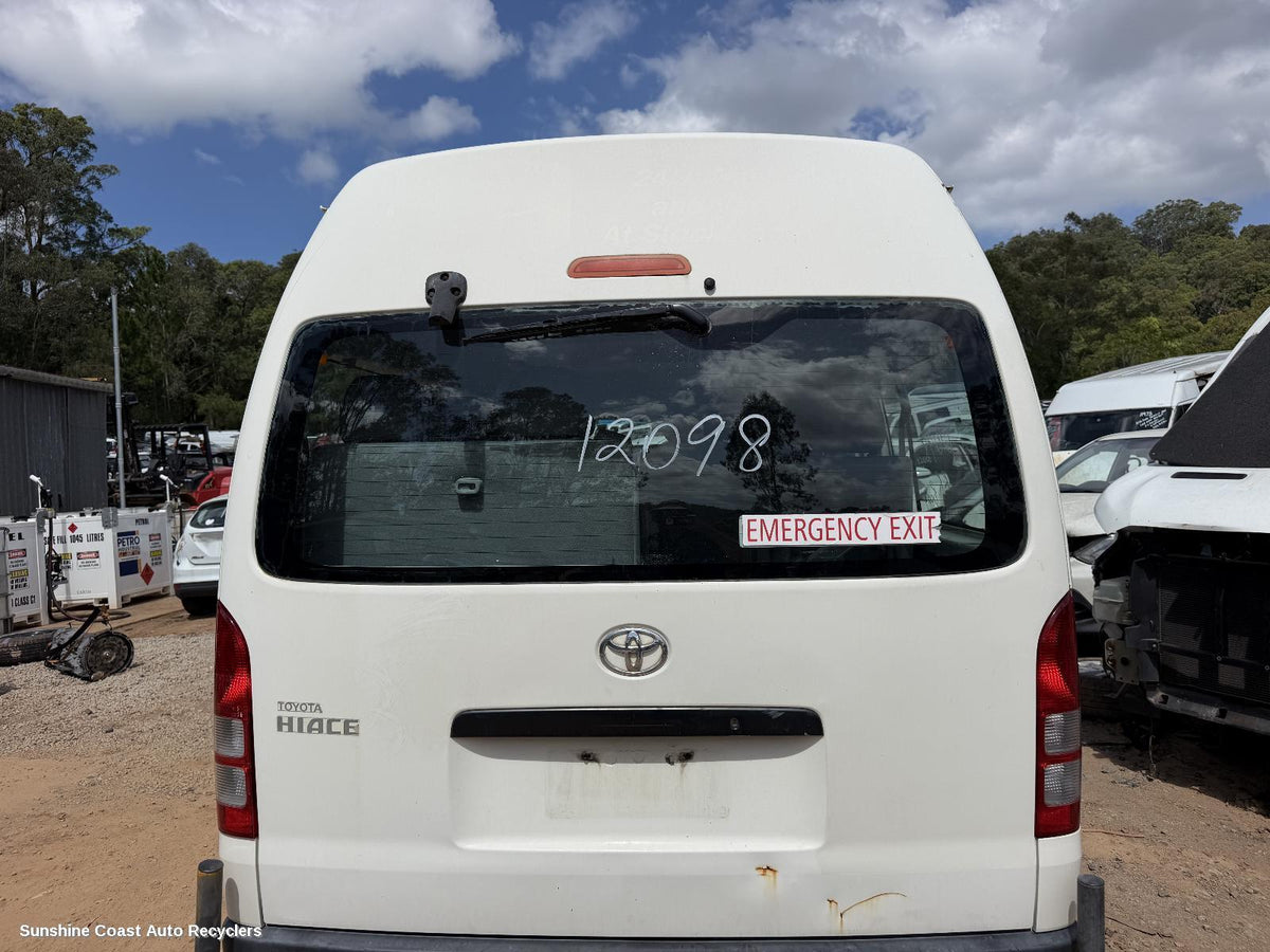 2005-2012 Toyota Hiace High Level Stoplight
