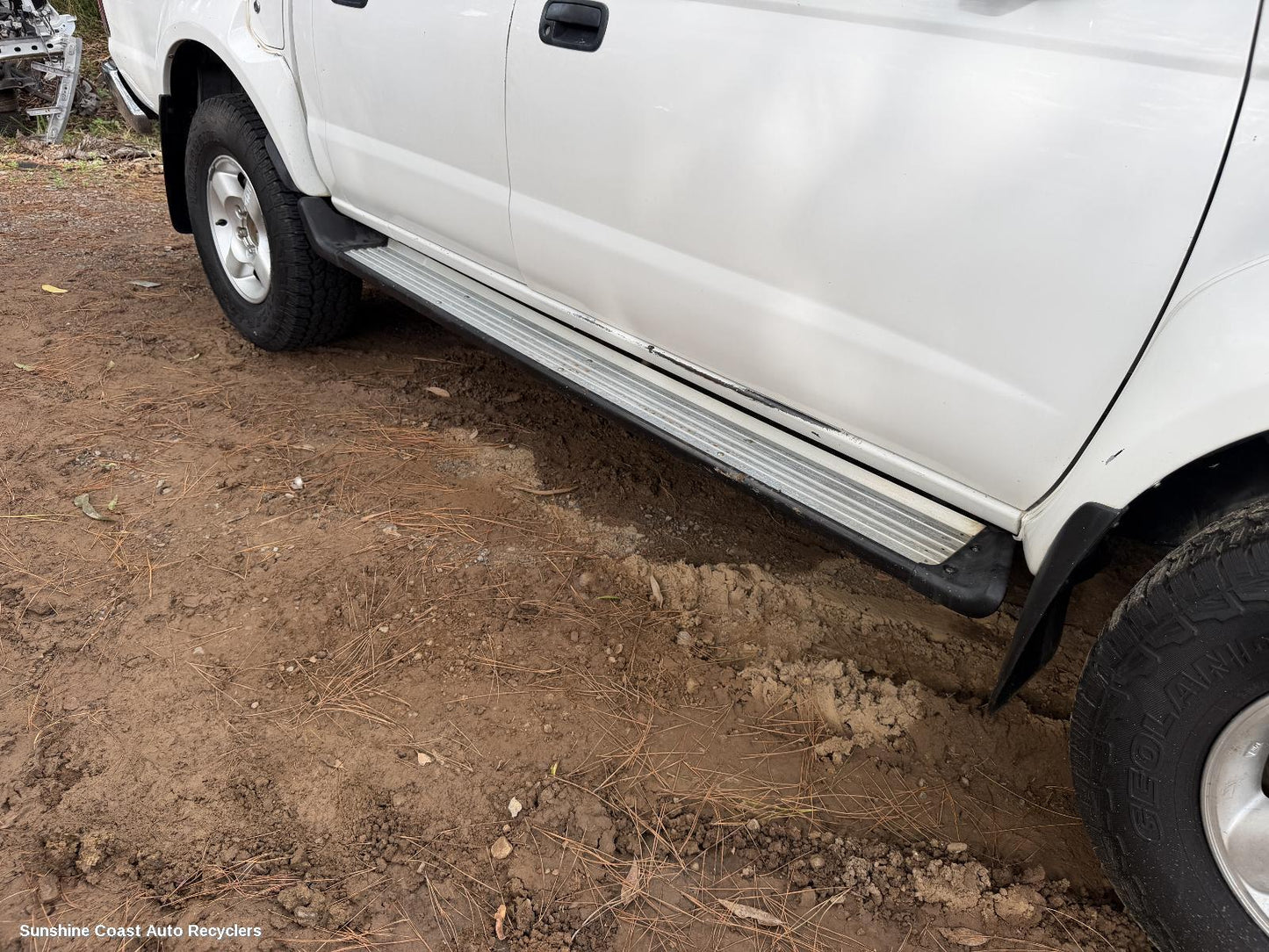 1997-2015 Nissan Navara Side Step Skirt