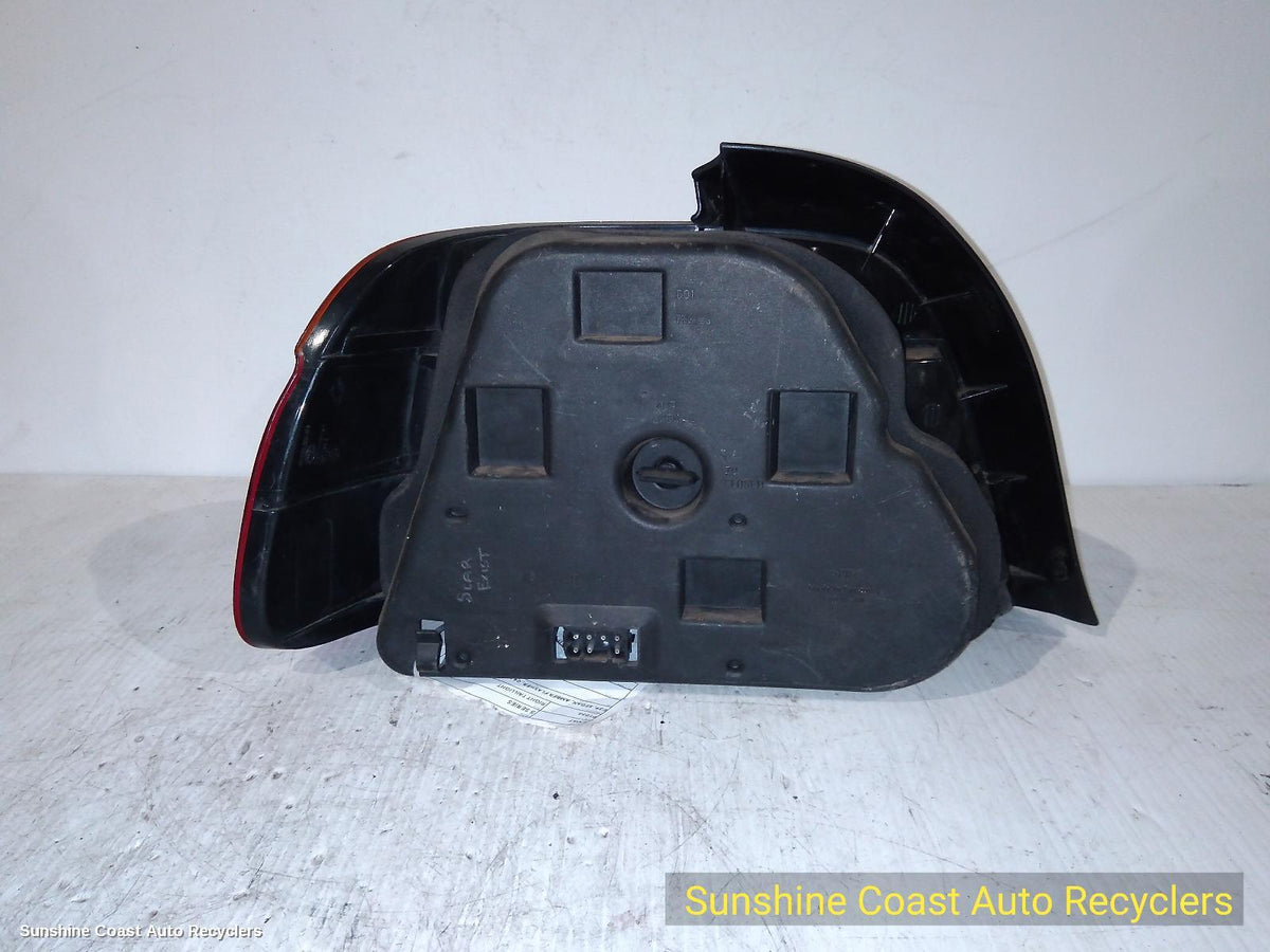1996-2000 Bmw 5 Series Right Taillight