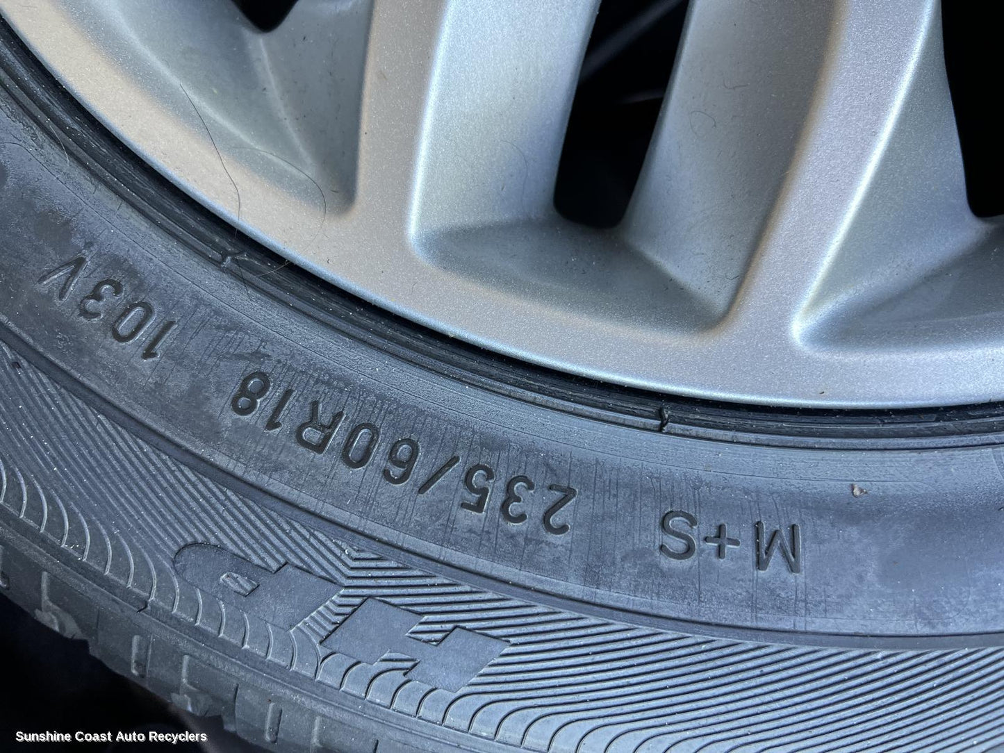 2011 Land Rover Freelander Wheel Mag