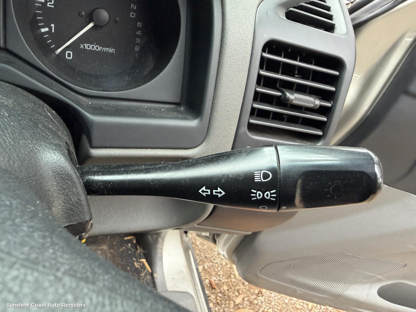2000-2006 Mitsubishi Pajero Combination Switch