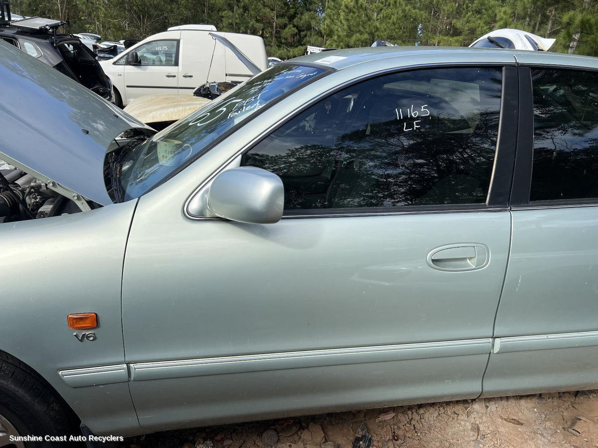 2000-2005 Toyota Avalon Left Front Door