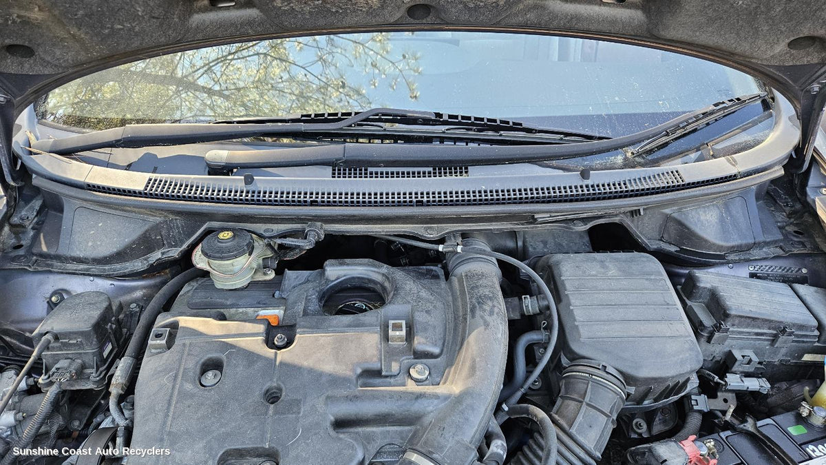 2004-2009 Honda Odyssey Plenum Chamber