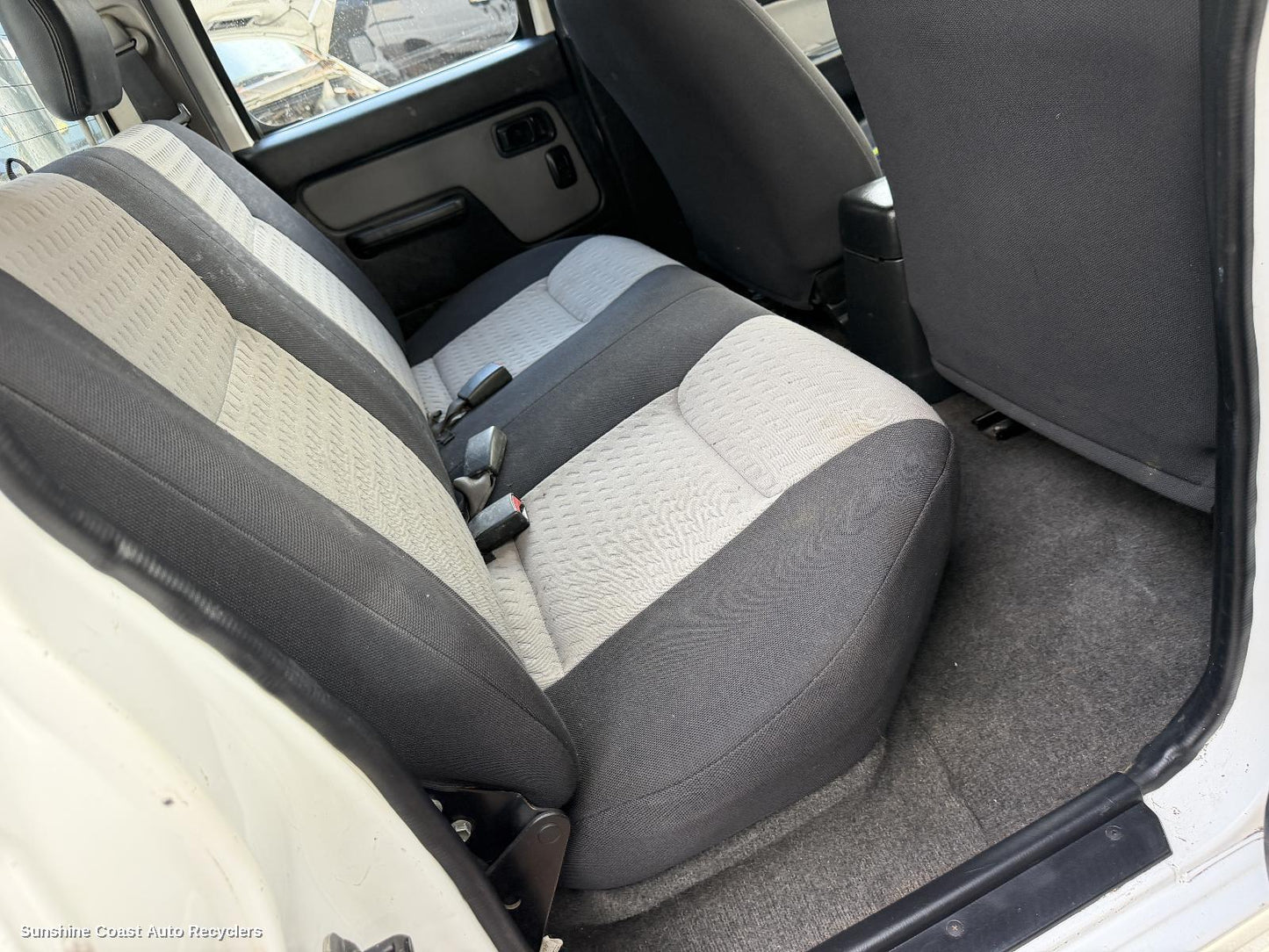 1997-2015 Nissan Navara 2nd Seat Rear Seat