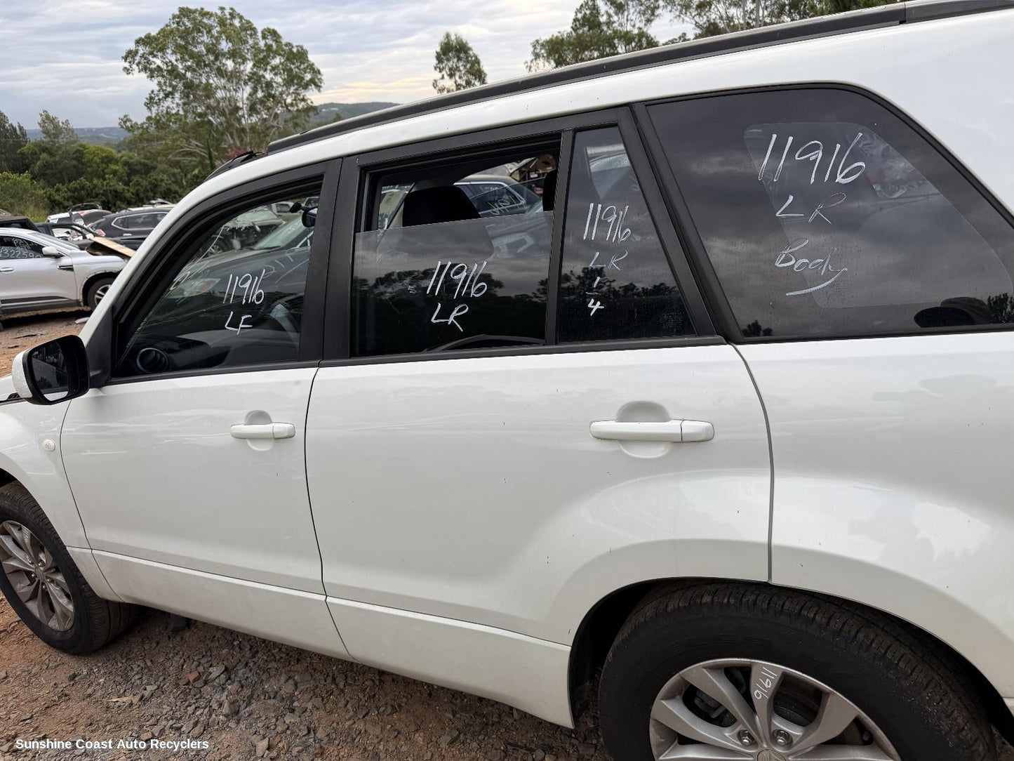 2013 Suzuki Vitara Door Handle
