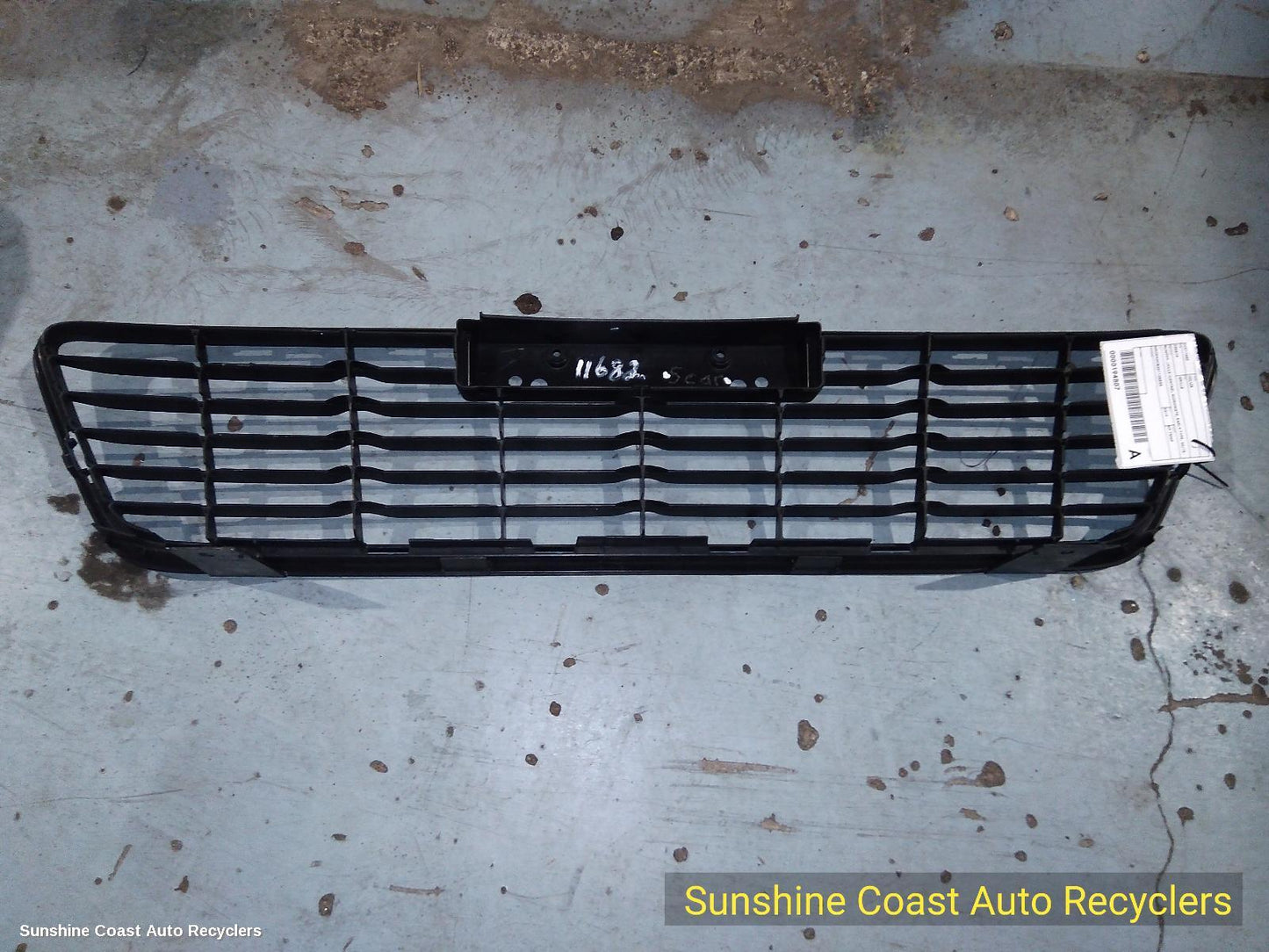 2019 Toyota Hilux Grille