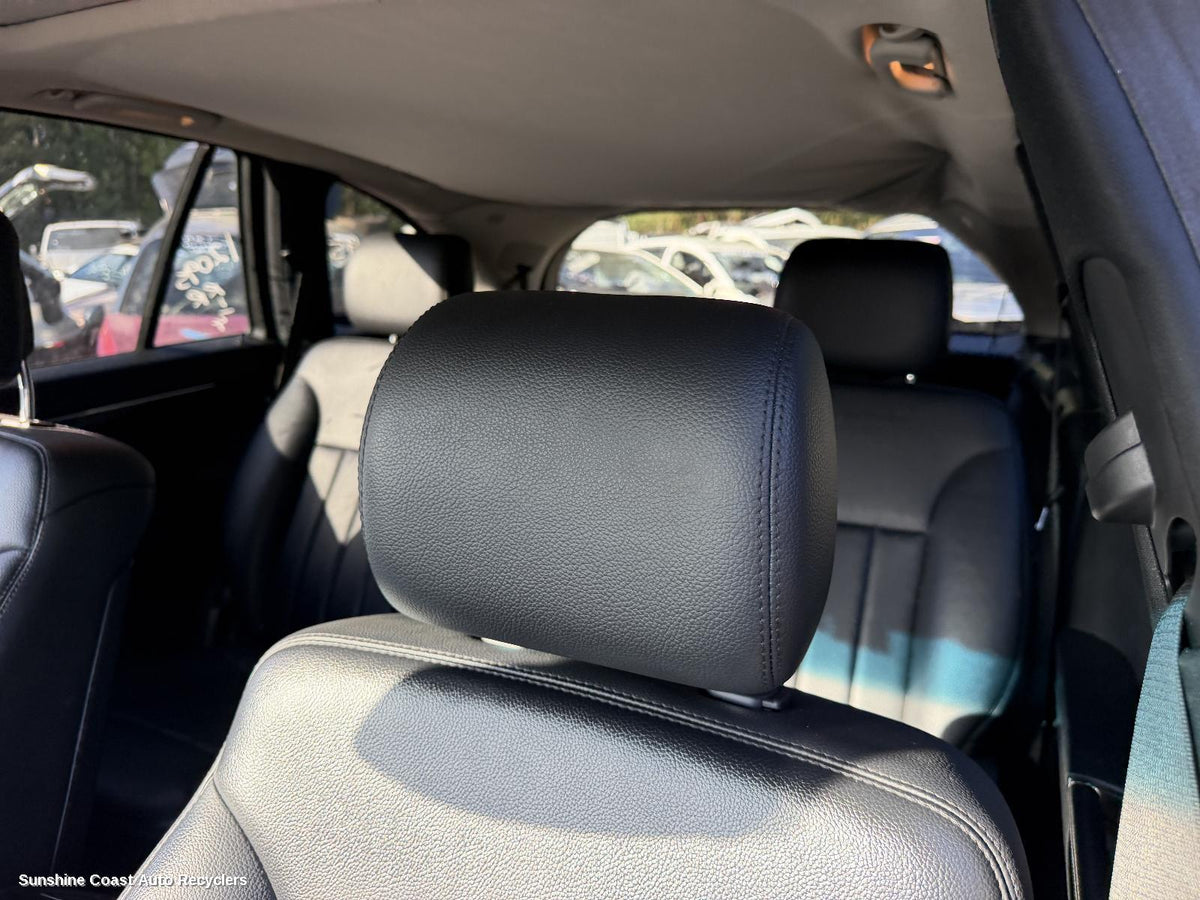 2006-2010 Mercedes R Class Headrest