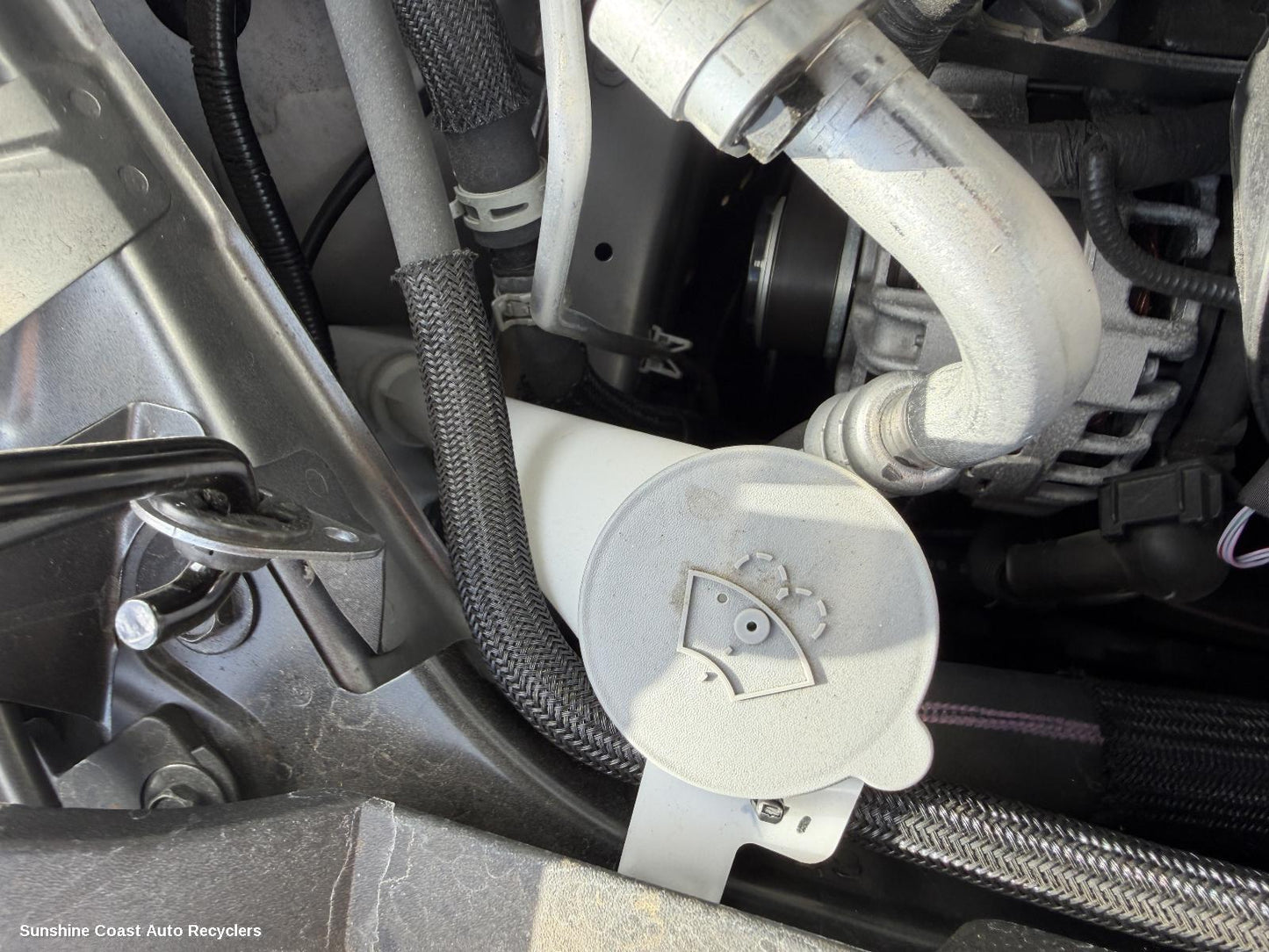 2022-2026 Nissan Xtrail Washer Bottle