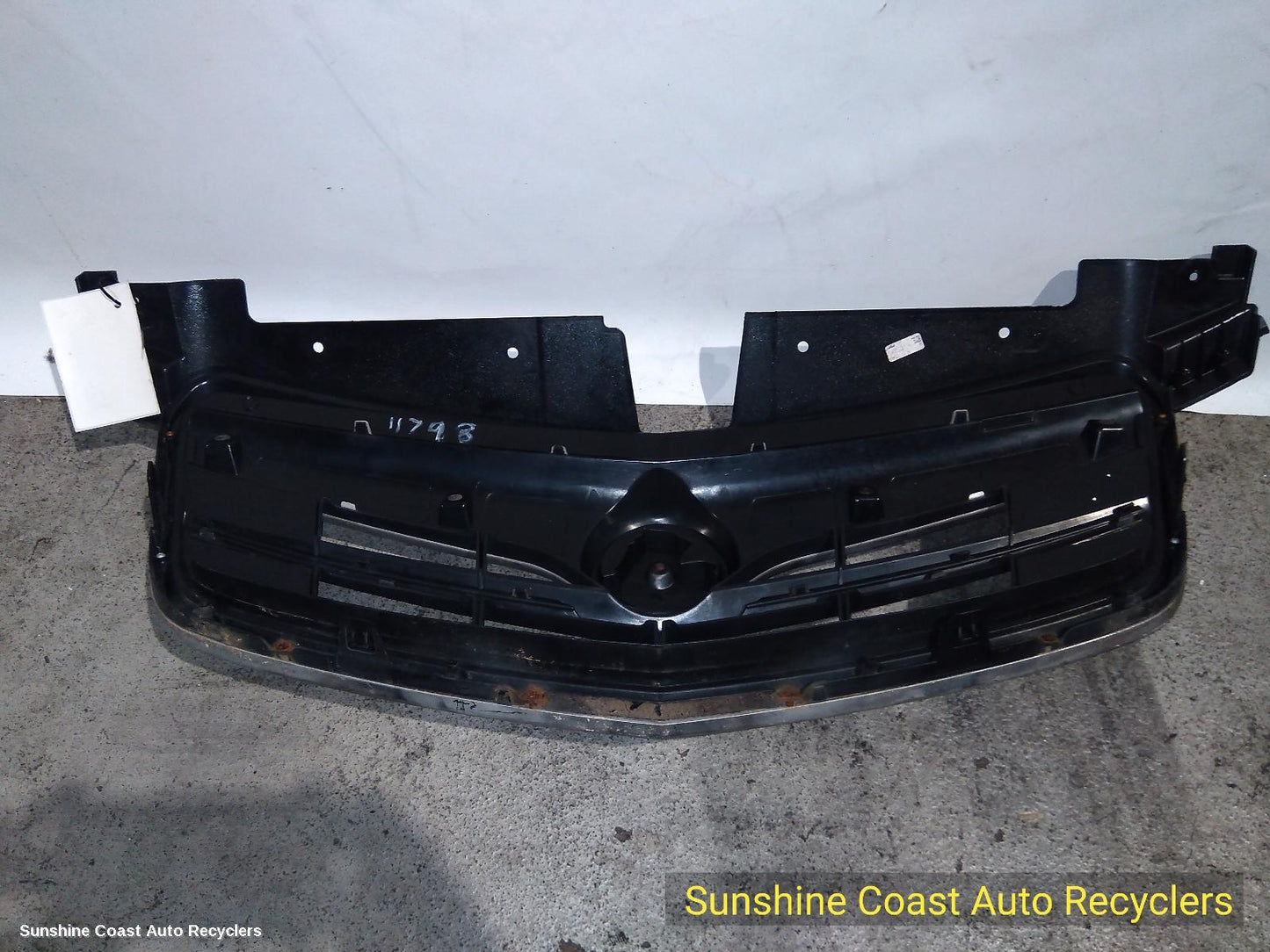 2009-2011 Holden Cruze Grille