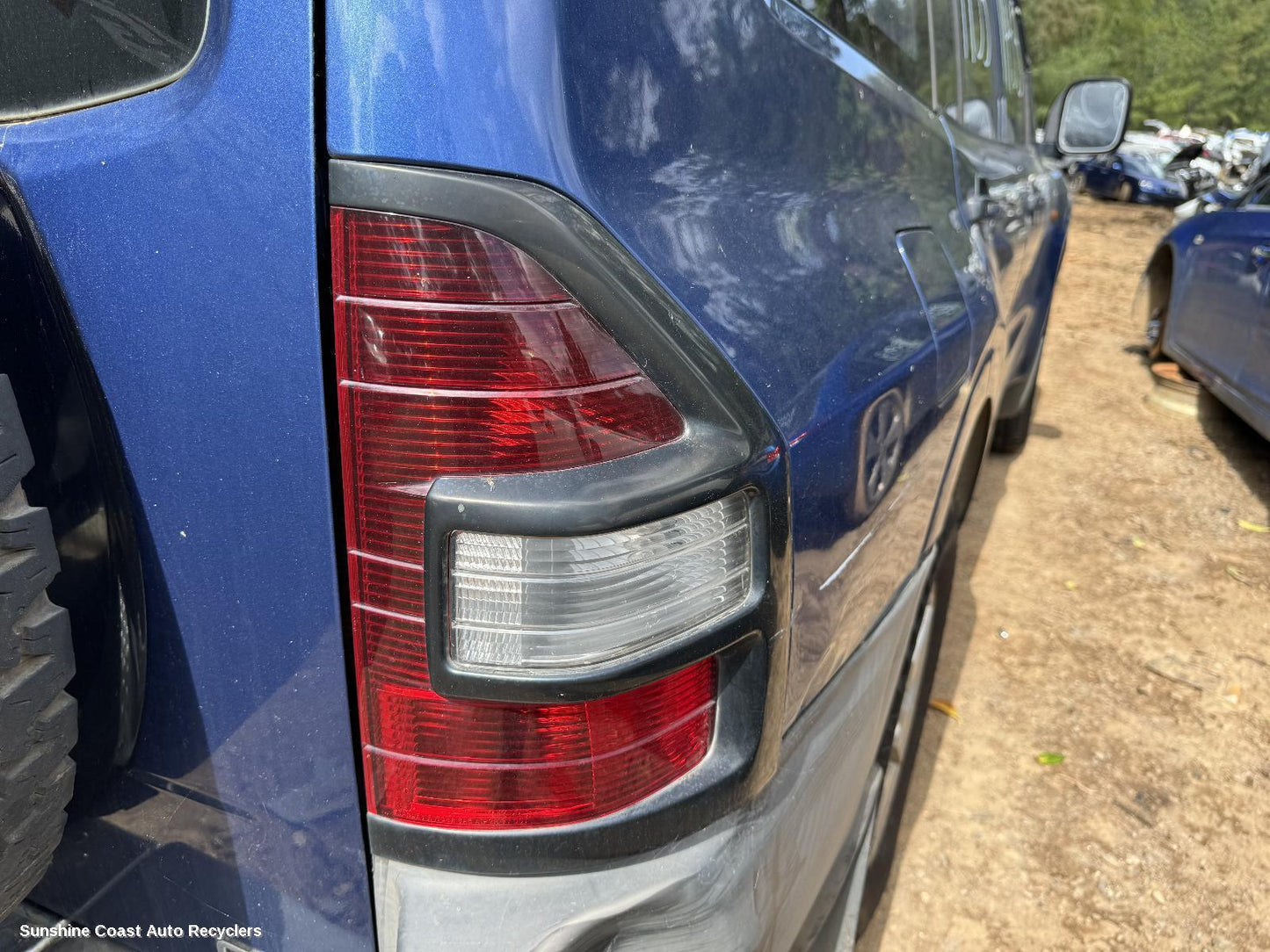 2001 Mitsubishi Pajero Right Taillight