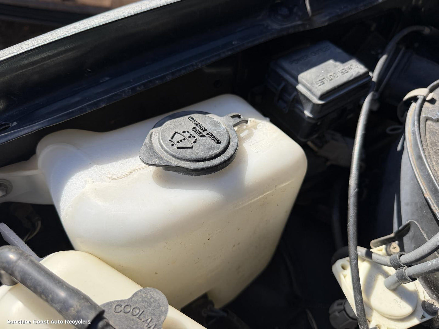 1992-1998 Toyota Landcruiser Washer Bottle