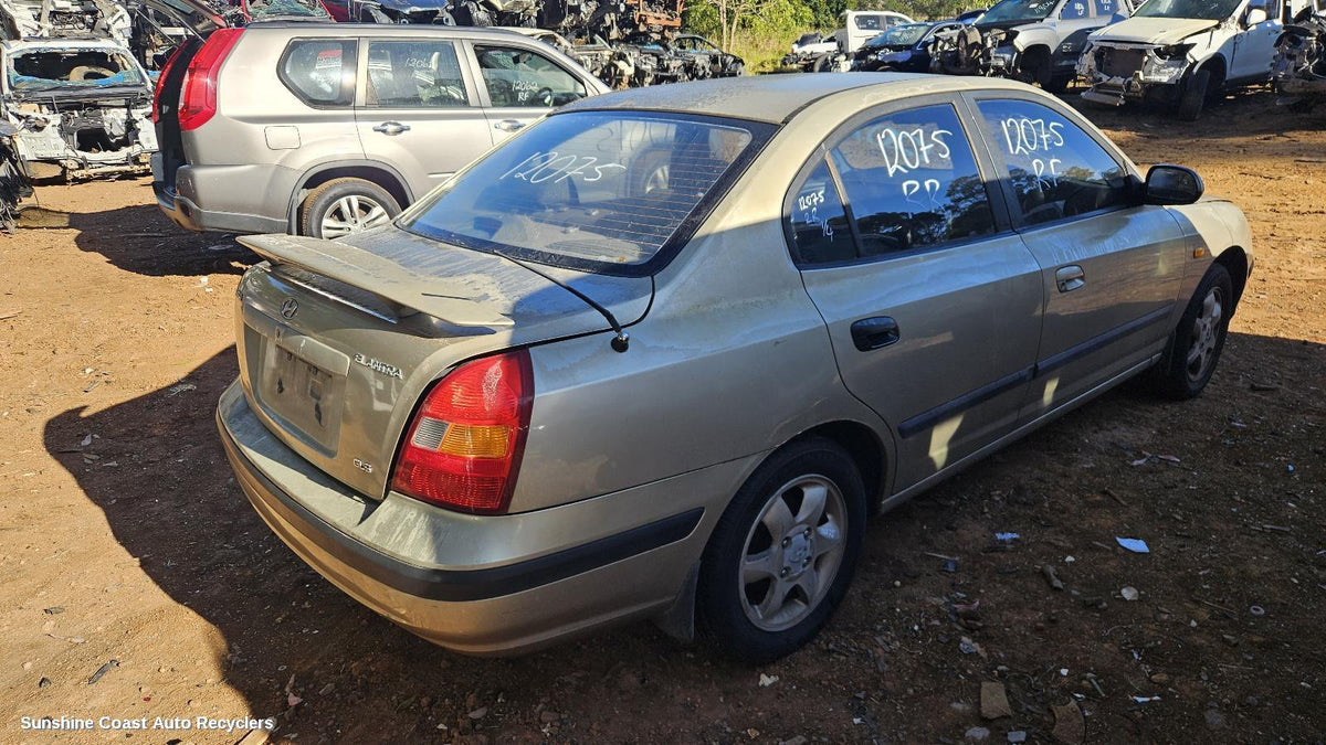 2000-2003 Hyundai Elantra Rear Bumper