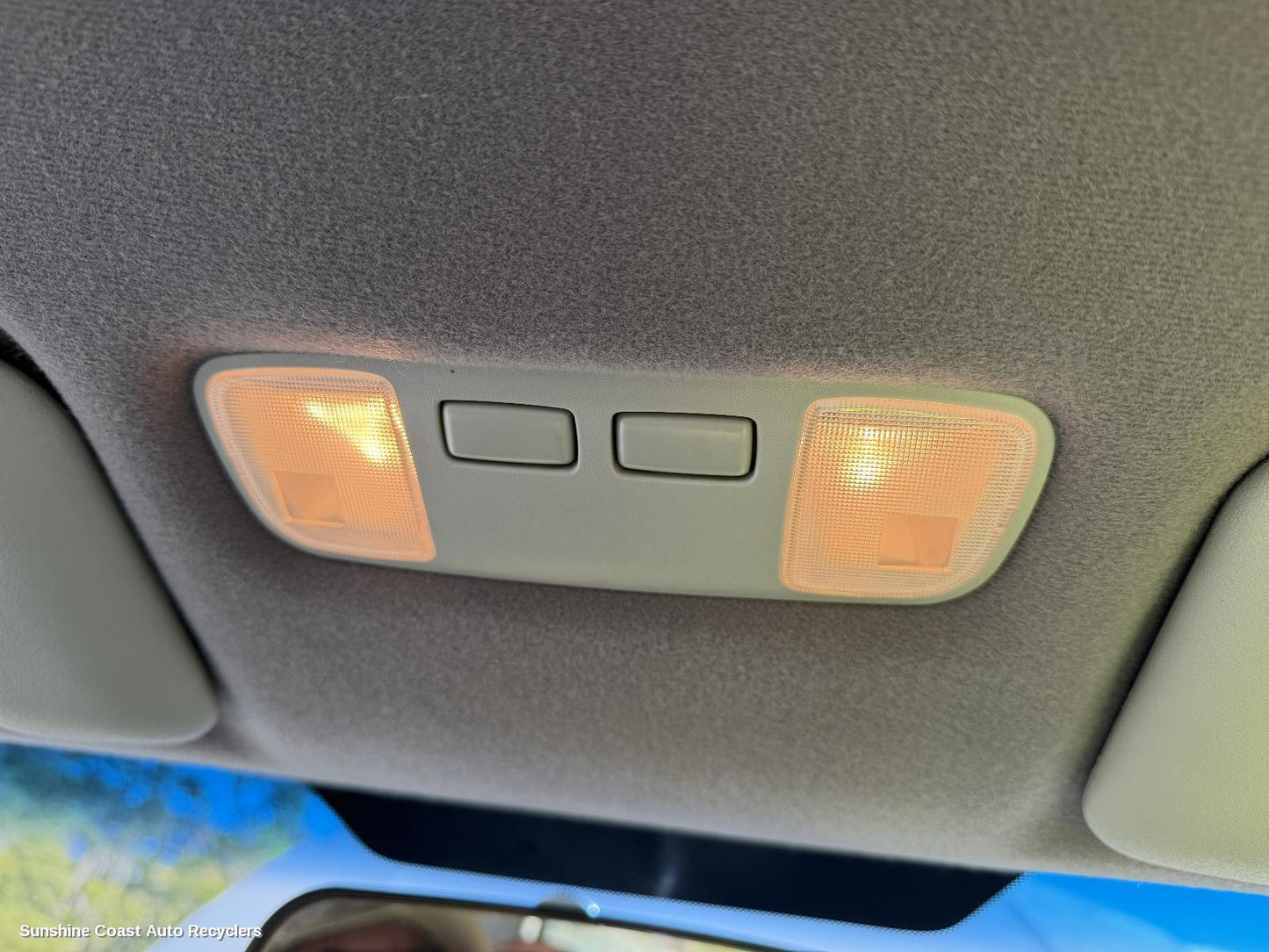 1997-2002 Toyota Camry Courtesy Light
