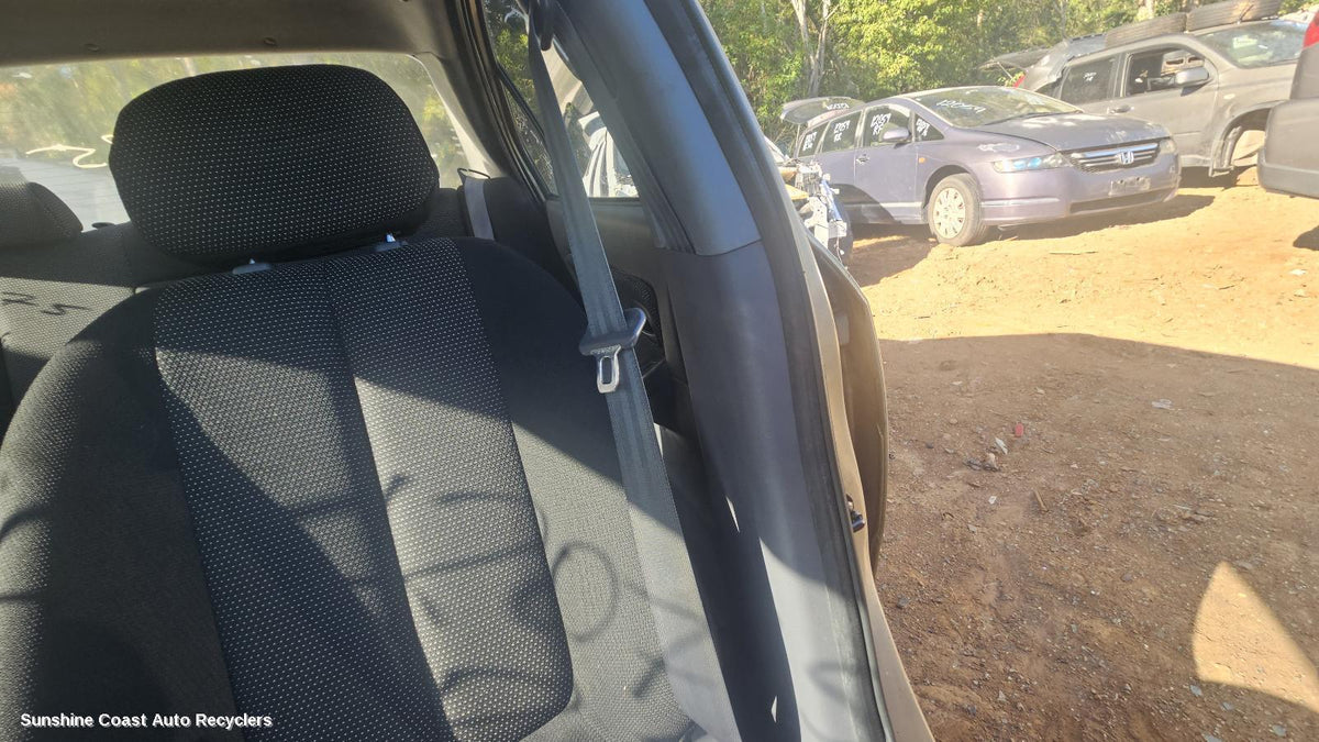 2000-2003 Hyundai Elantra Seatbelt Stalk