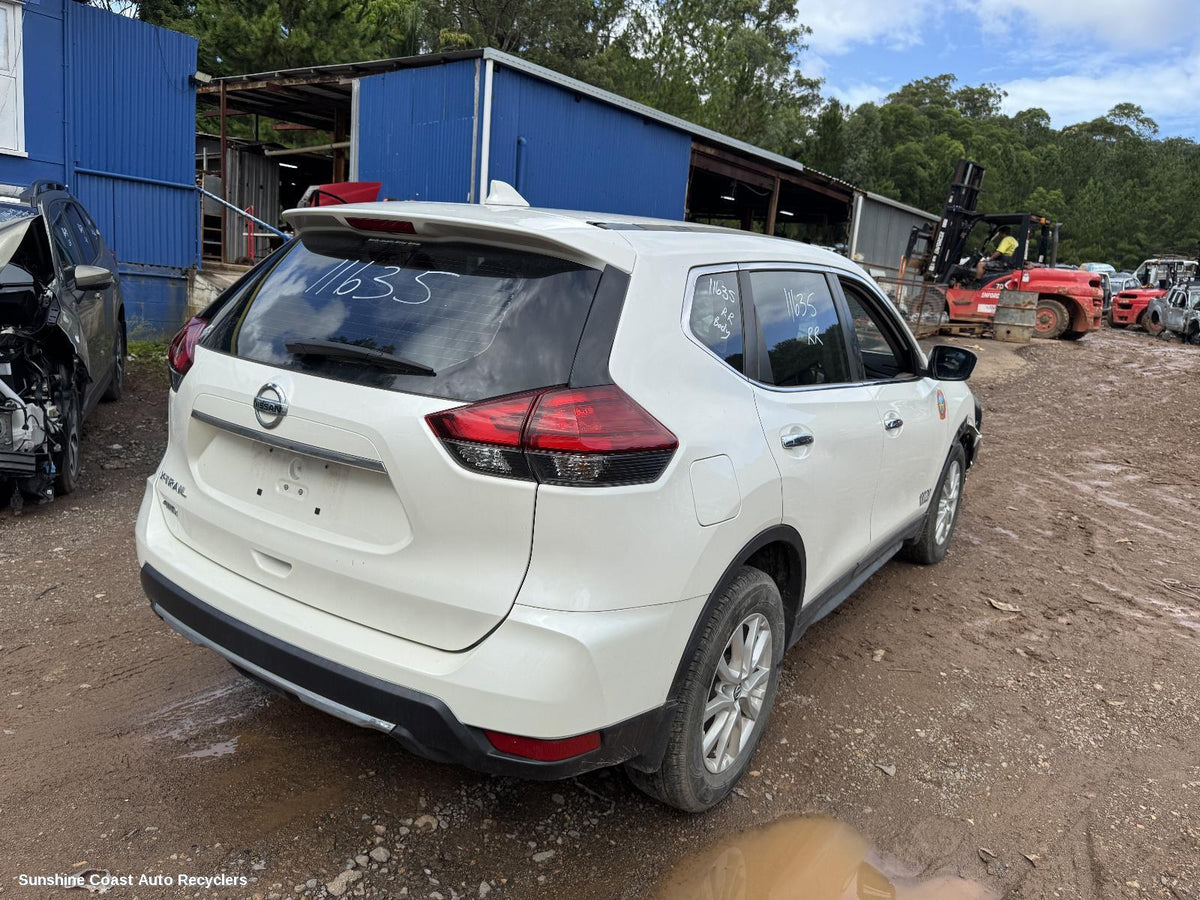 2017-2022 Nissan Xtrail Rear Garnish