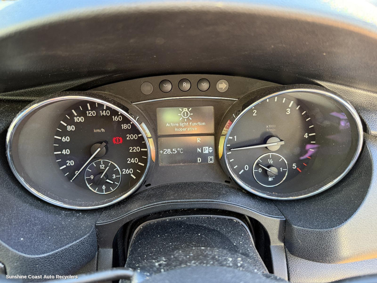 2007-2013 Mercedes R Class Instrument Cluster