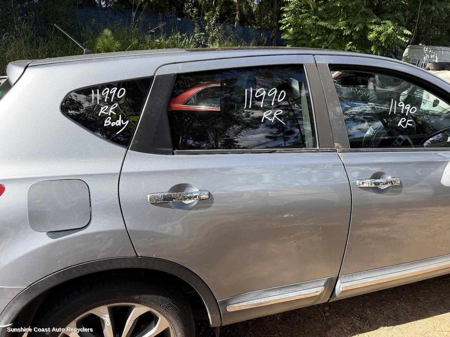 2007-2014 Nissan Dualis Right Rear Door Window