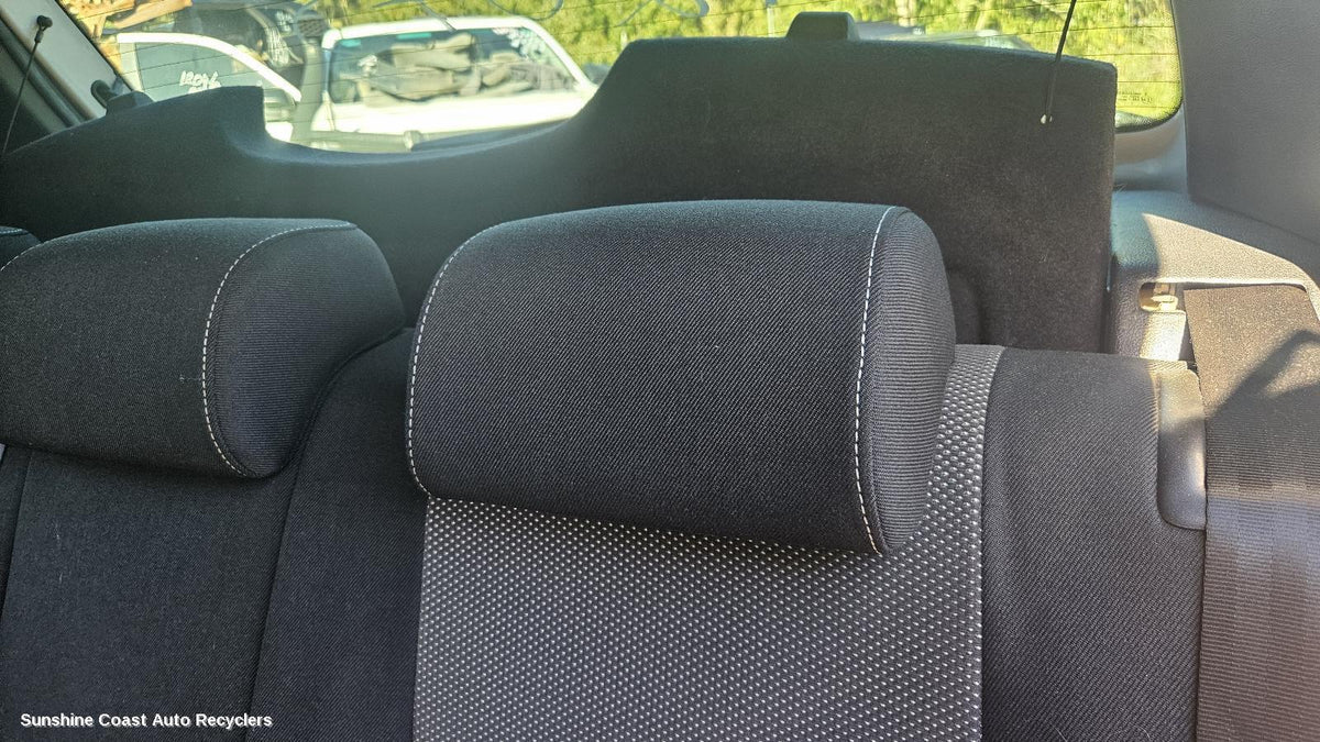 2010-2015 Skoda Fabia Headrest