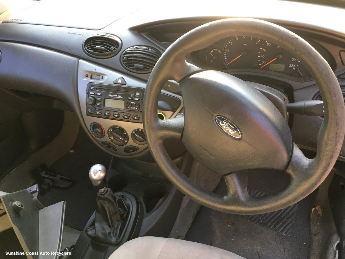 2001-2005 Ford Focus Right Guard