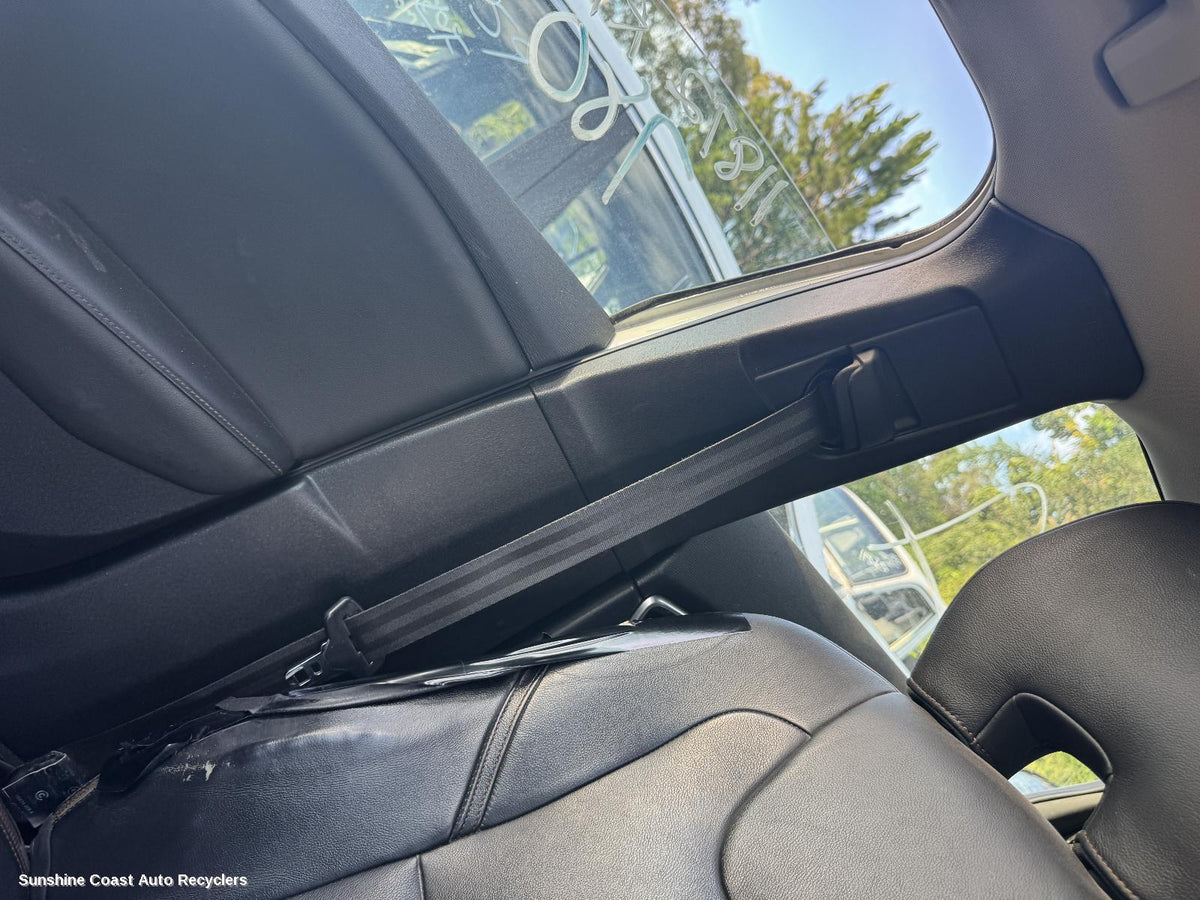 2013-2019 Volvo S40 Seatbelt Stalk