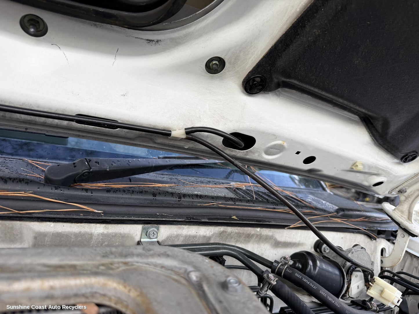 2001-2015 Nissan Navara Wiper Arm