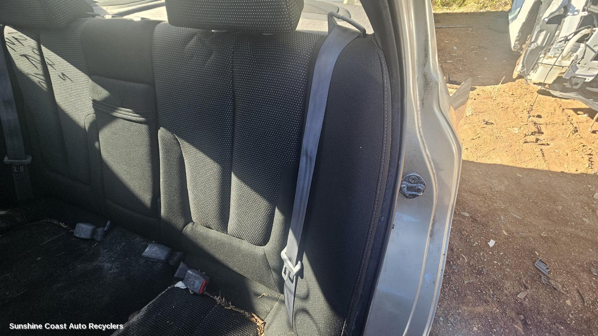2000-2003 Hyundai Elantra Seatbelt Stalk