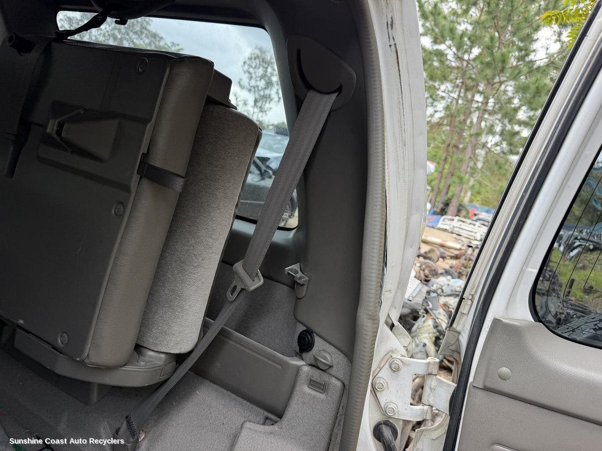 1997-2001 Nissan Patrol Seatbelt Stalk