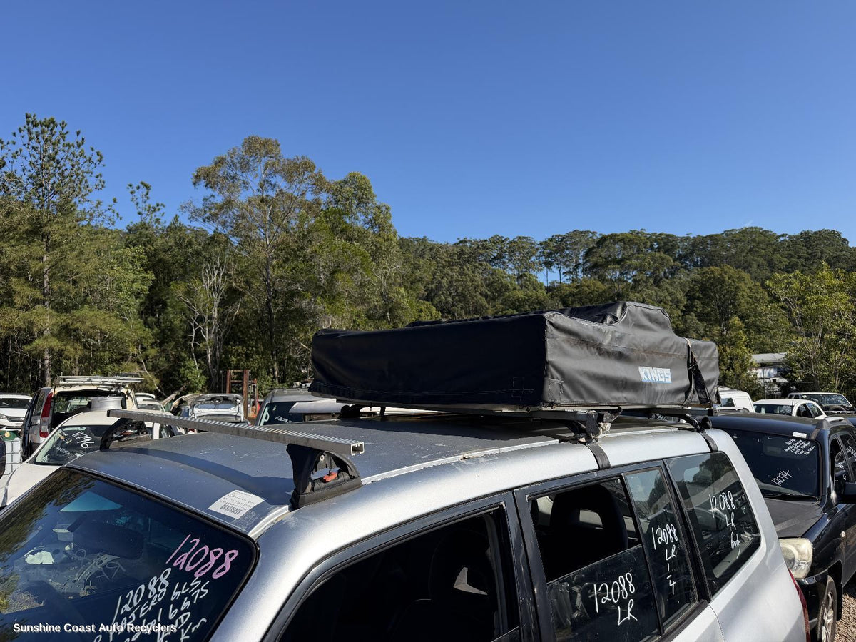 2002-2006 Mitsubishi Pajero Roof Rack Bars