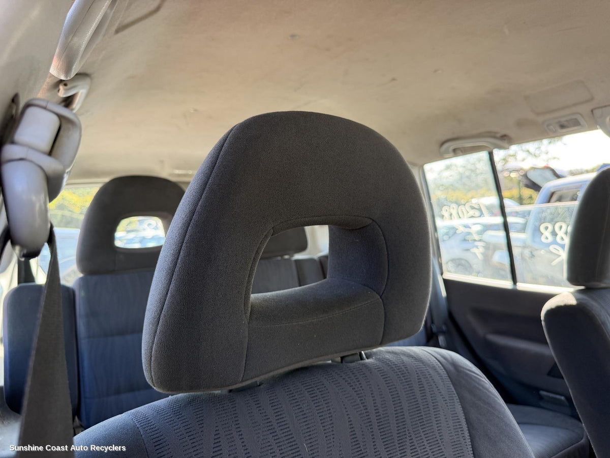 2000-2006 Mitsubishi Pajero Headrest