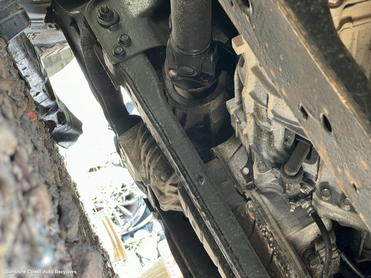 2005-2015 Nissan Navara Differential Centre