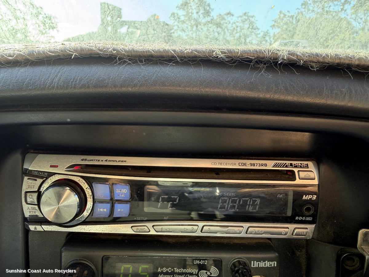 1998-2007 Toyota Landcruiser Radio Cd Dvd Sat Tv