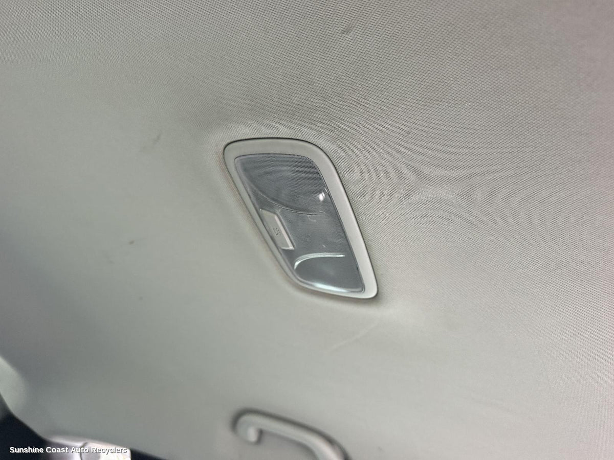 2009-2016 Hyundai Ix35 Courtesy Light