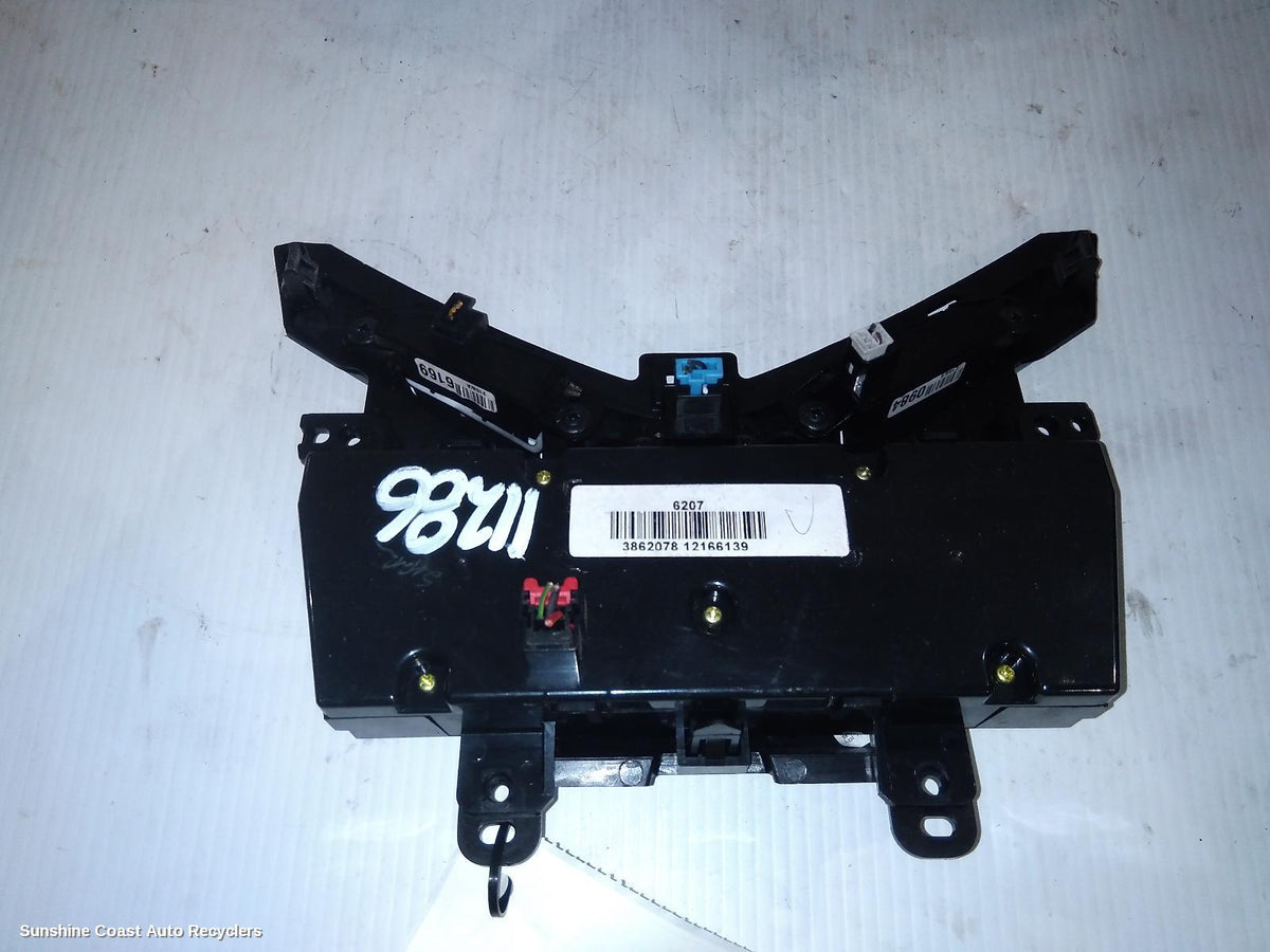 2011-2017 Holden Cruze Heater Ac Controls