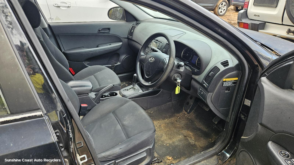 2007-2012 Hyundai I30 Ignition W Key