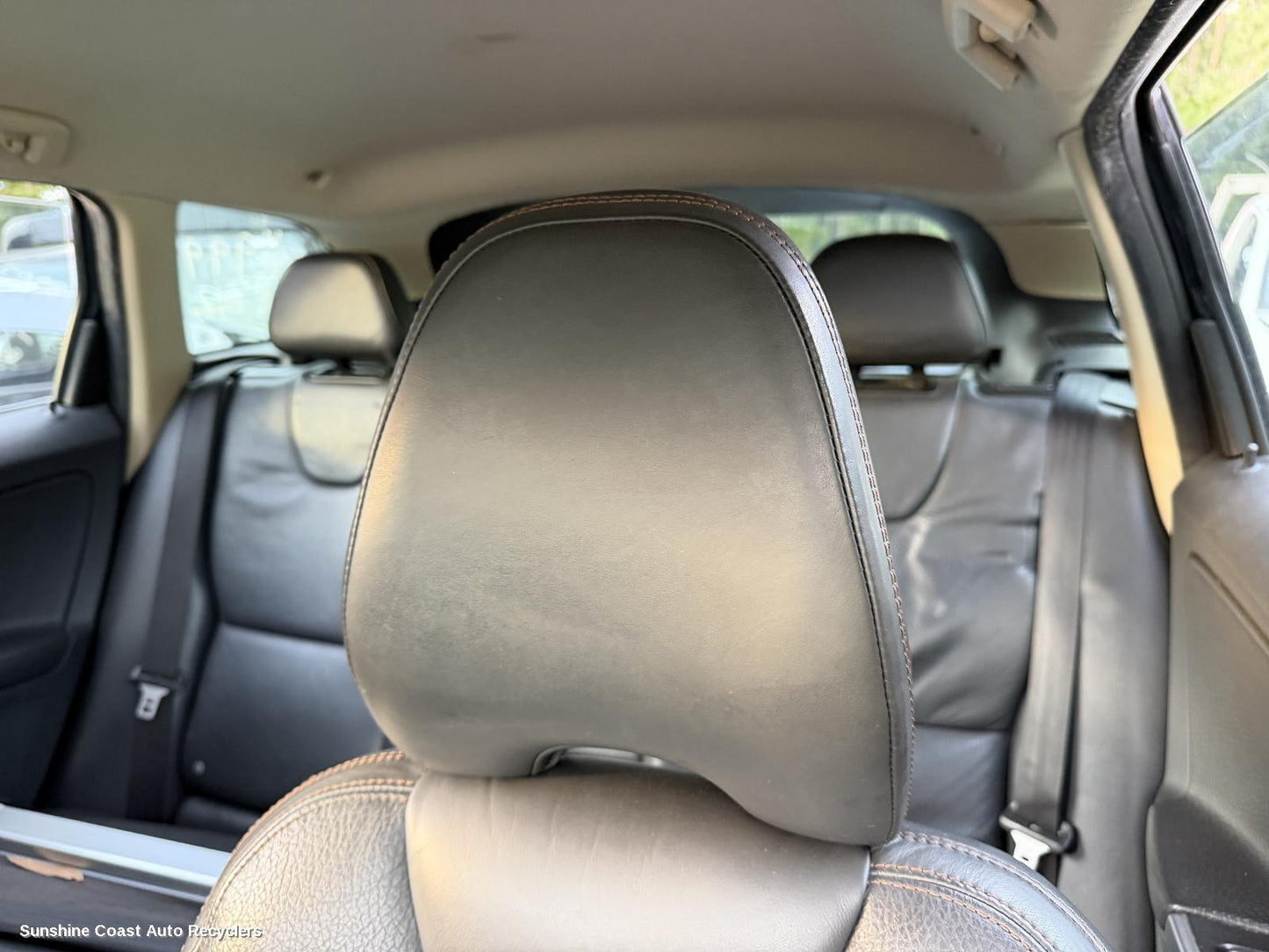 2009-2017 Volvo Xc60 Headrest