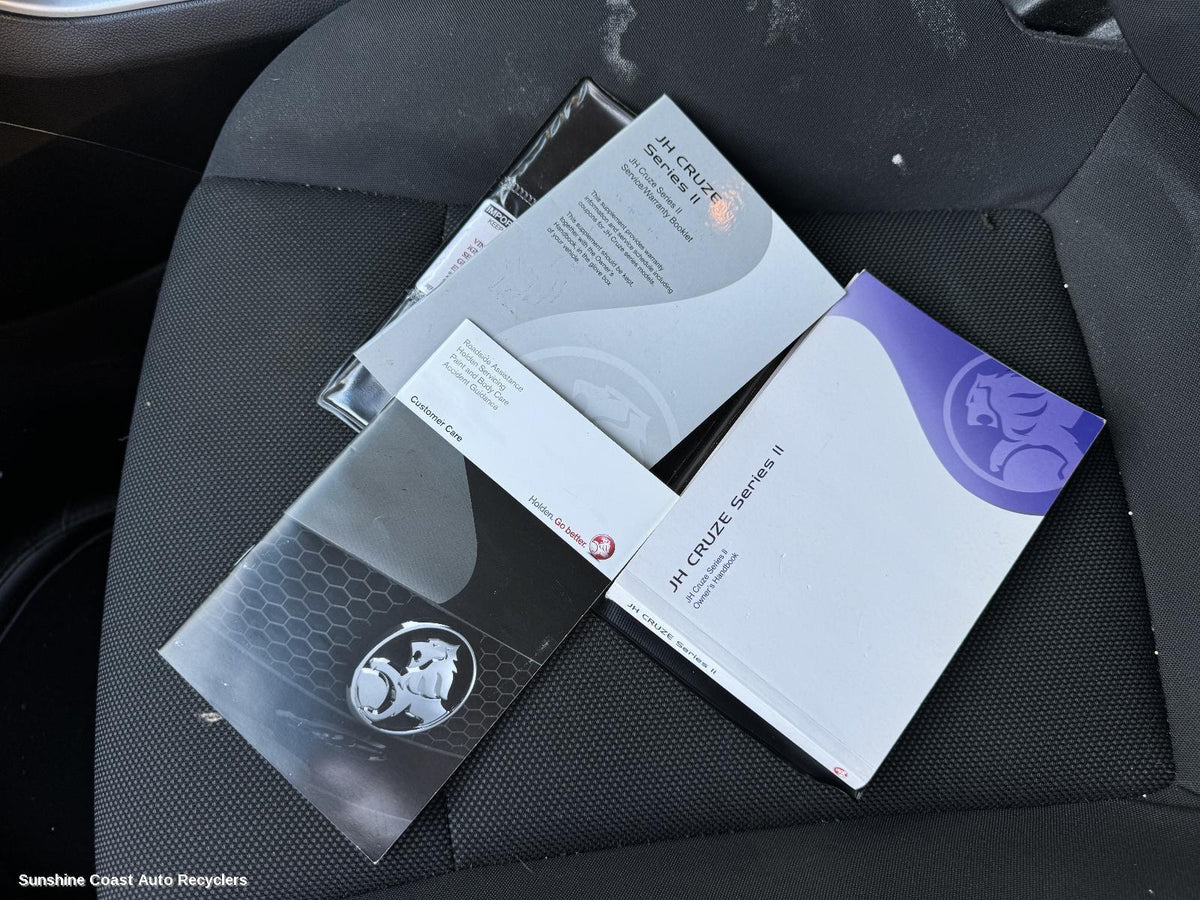 2011-2017 Holden Cruze Owners Handbook