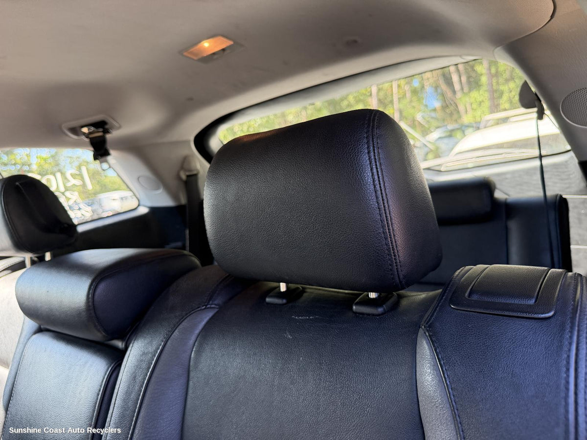 2007-2015 Mazda Cx9 Headrest