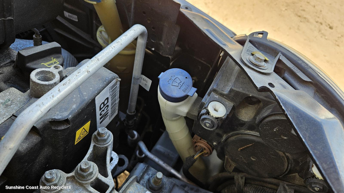 2008-2024 Fiat 500 Washer Bottle