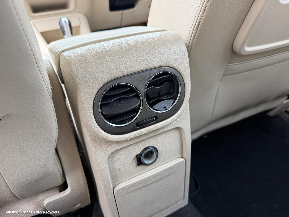 2008-2011 Volkswagen Tiguan Misc