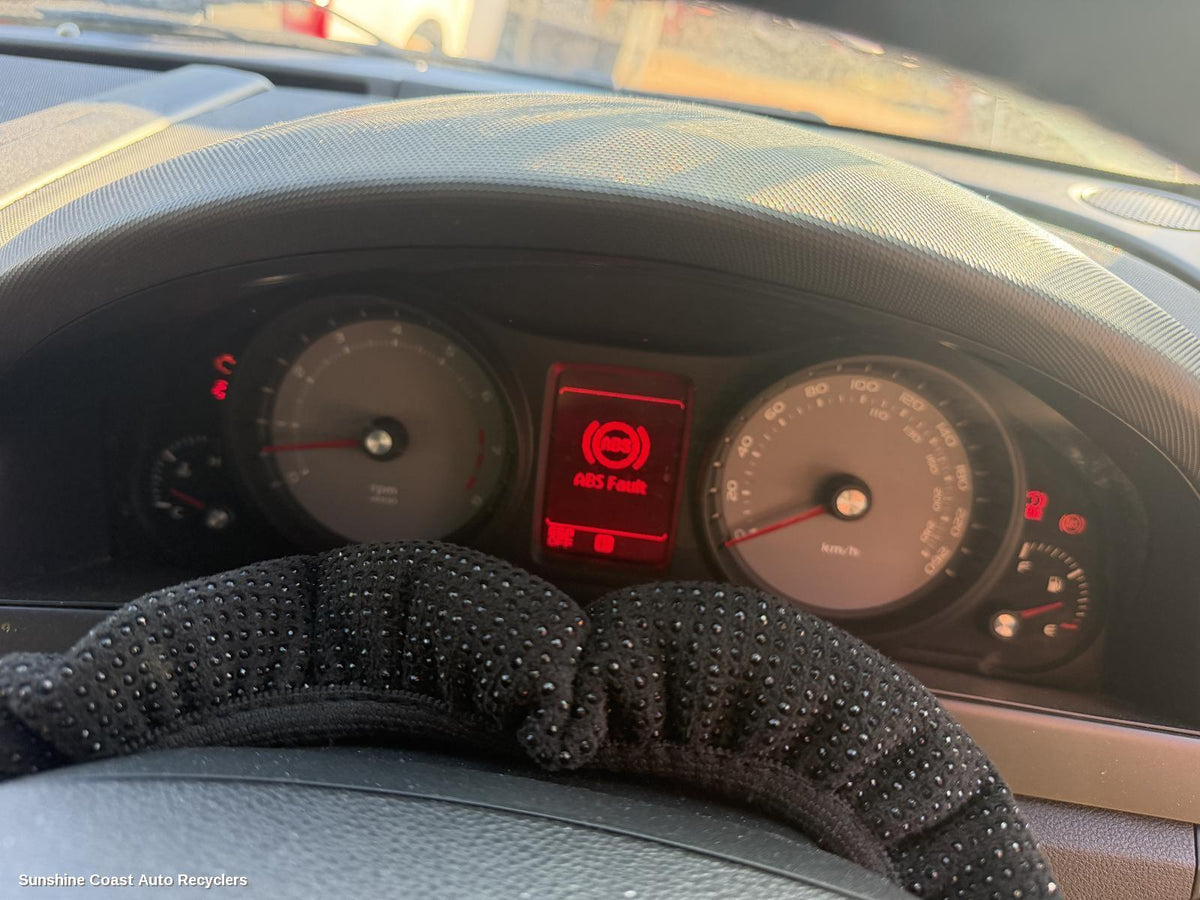 2006-2013 Holden Commodore Instrument Cluster