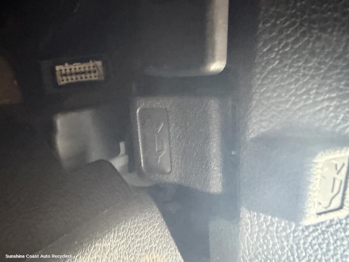 2009-2014 Subaru Outback Bonnet Release