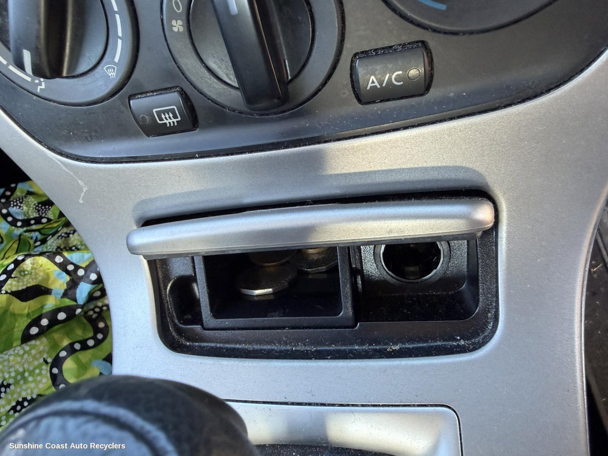 2013-2017 Nissan Pulsar Ashtray